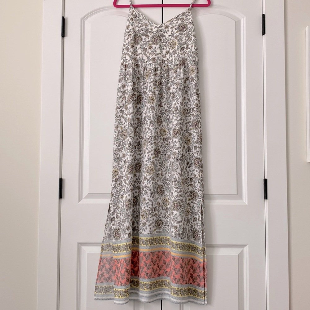 💕 Floral Maxi Dress Size:4 💕